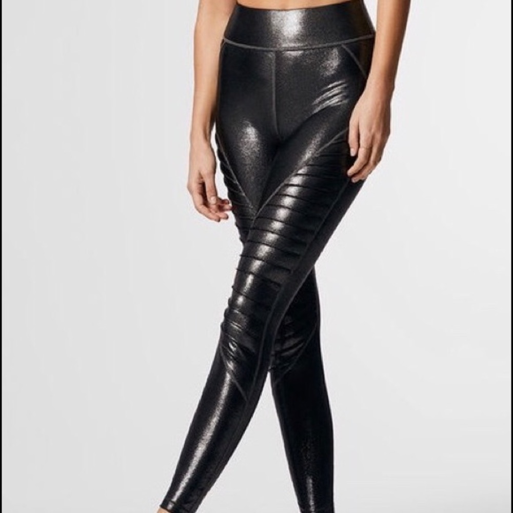🎉HP CARBON38 HIGH WAIST METALLIC HOT MOTO LEGGING